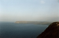 Nic než skály, voda, a v dáli Špicberky a severní pól